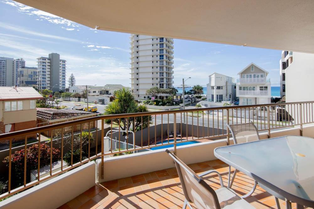 Bougainvillea Gold Coast Holiday Apartments Luaran gambar
